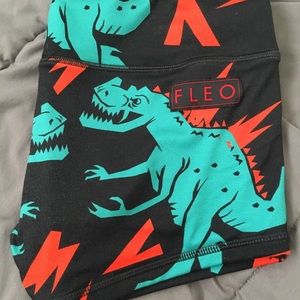 Fleo Shorts